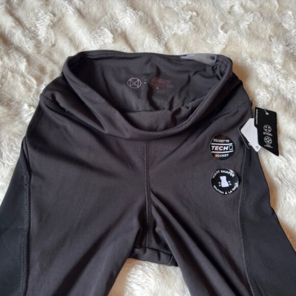 Move Black Compression Athletic Leggings with Mesh Ladies Size S  NWT - Picture 3 of 13